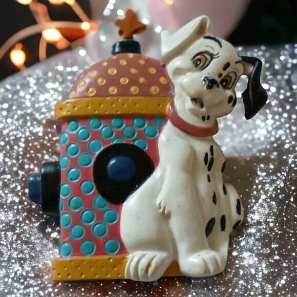 Disney 101 Dalmatians Magnet Puppy Dog Refrigerator Fire Hydrant Animation. Cond - Picture 9 of 10